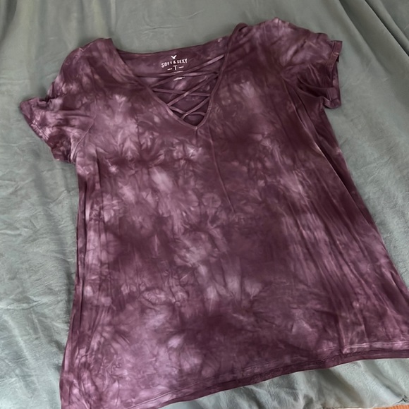 American Eagle Outfitters Tops - American eagle soft t-shirt!